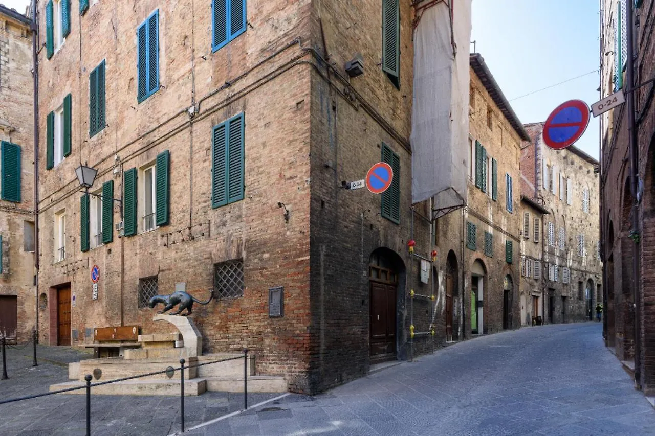 Guest house Piazza Paradiso Accommodation Siena