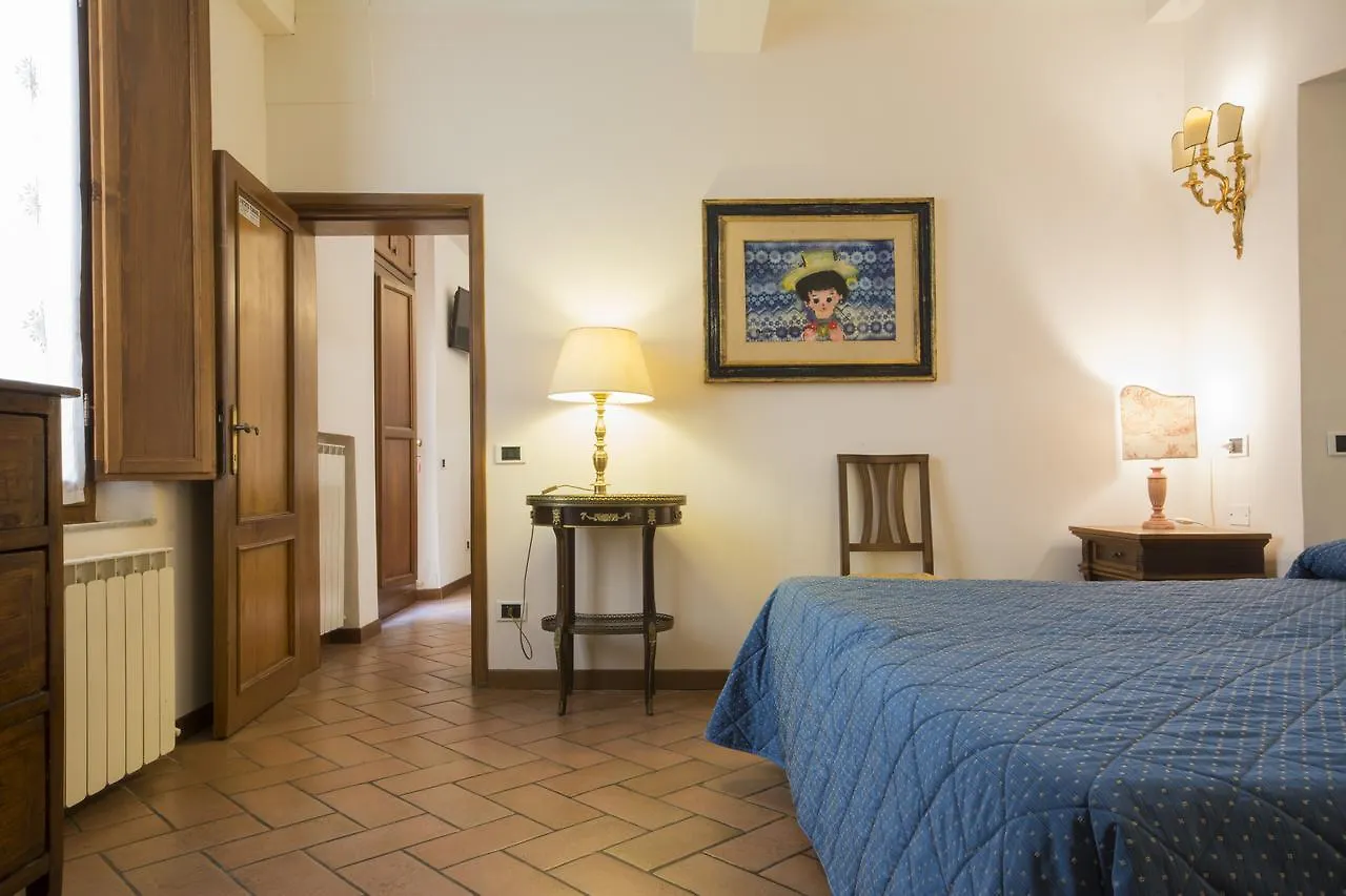 Piazza Paradiso Accommodation Siena 2*,