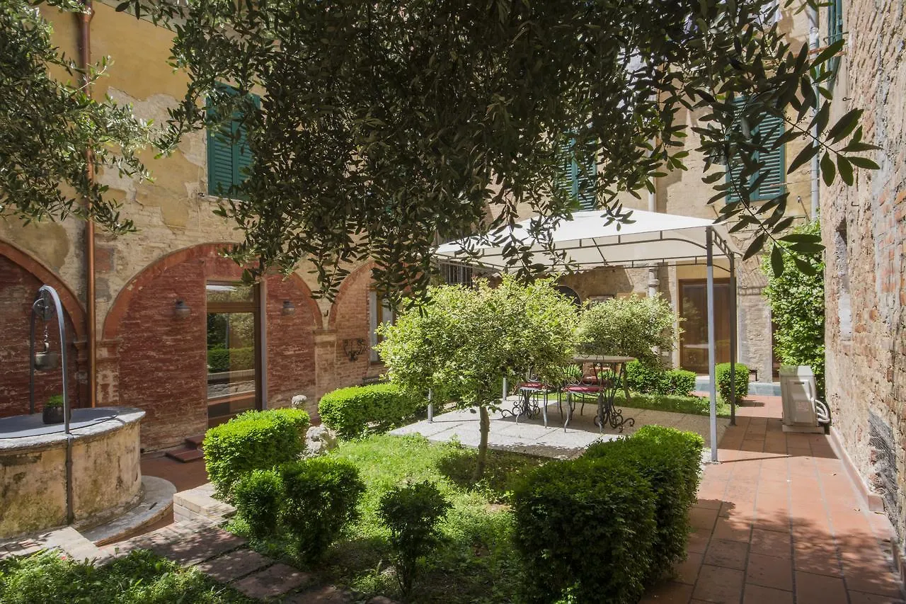 Guest house Piazza Paradiso Accommodation Siena
