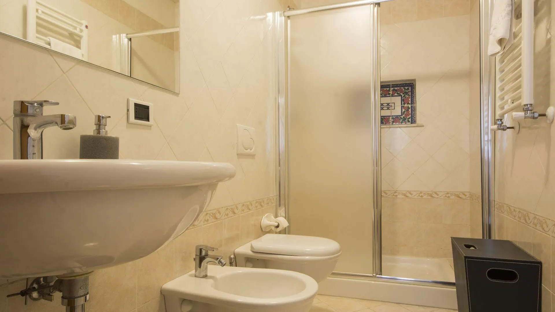 Piazza Paradiso Accommodation Siena Guest house