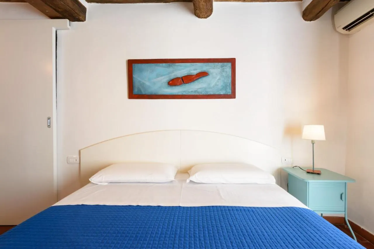 ** Гостевой дом Piazza Paradiso Accommodation Сиена Италия