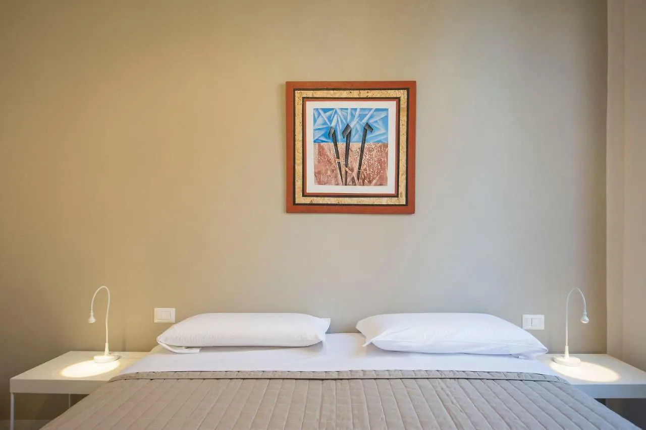 Piazza Paradiso Accommodation Siena 2*,